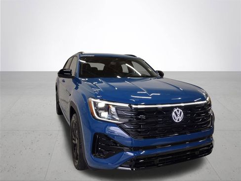 New 2026 Volkswagen Atlas Cross Sport SEL R-Line image 4