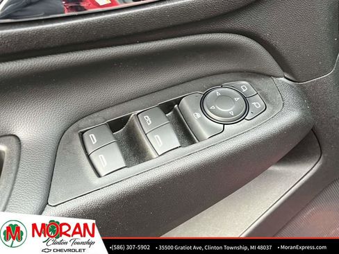 Used 2023 Chevrolet Equinox LT image 17