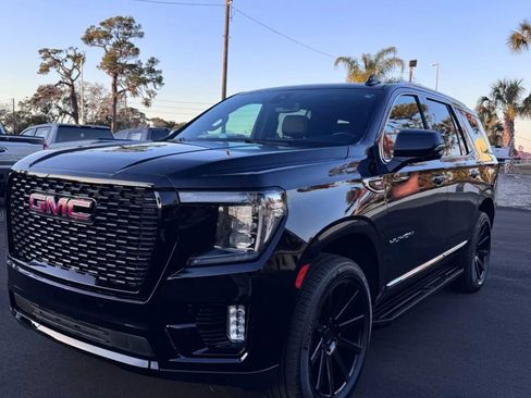 Used 2021 GMC Yukon SLT w/ Rear Media and Nav Package image 1