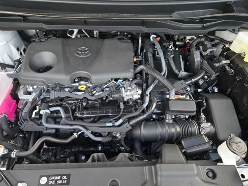 Used 2026 Toyota Sienna XLE FWD image 26
