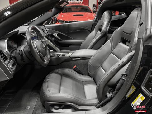 Used 2017 Chevrolet Corvette Stingray Coupe image 11