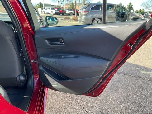 Used 2022 Toyota Corolla LE w/ Carpet Mat Package (TMS) FWD image 11