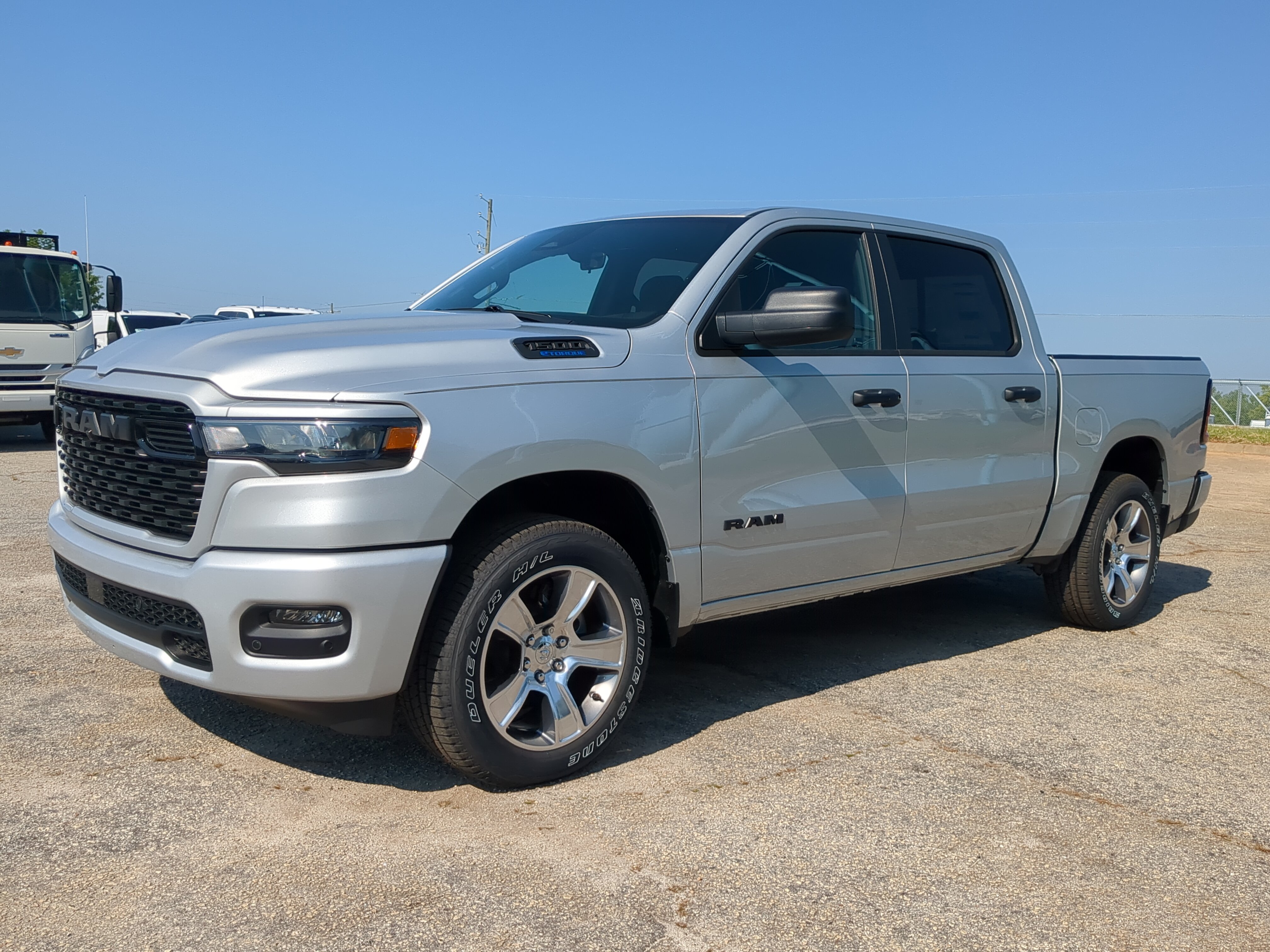 New 2026 RAM 1500 Express AWD/4WD image 7