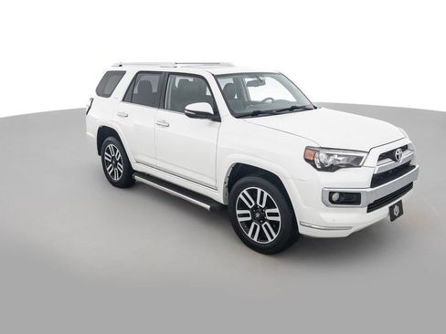 Used 2019 Toyota 4Runner 4WD image 3