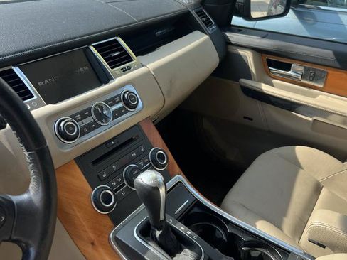 Used 2011 Land Rover Range Rover Sport HSE AWD/4WD image 10