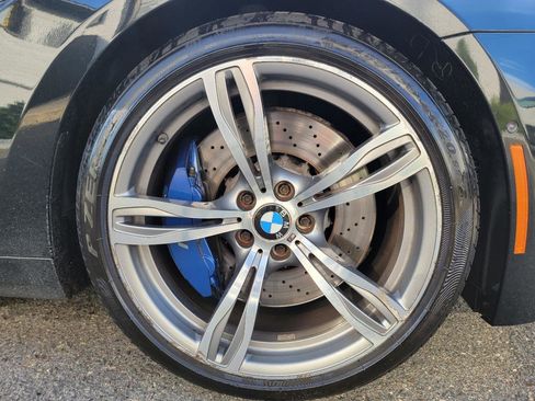 Used 2015 BMW M6 Convertible image 29
