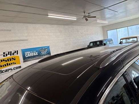 Used 2018 Chrysler Pacifica Limited image 93