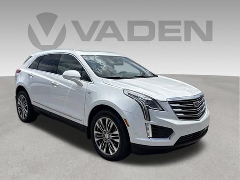 Used 2018 Cadillac XT5 Premium Luxury w/ Driver Assist Package FWD image 1