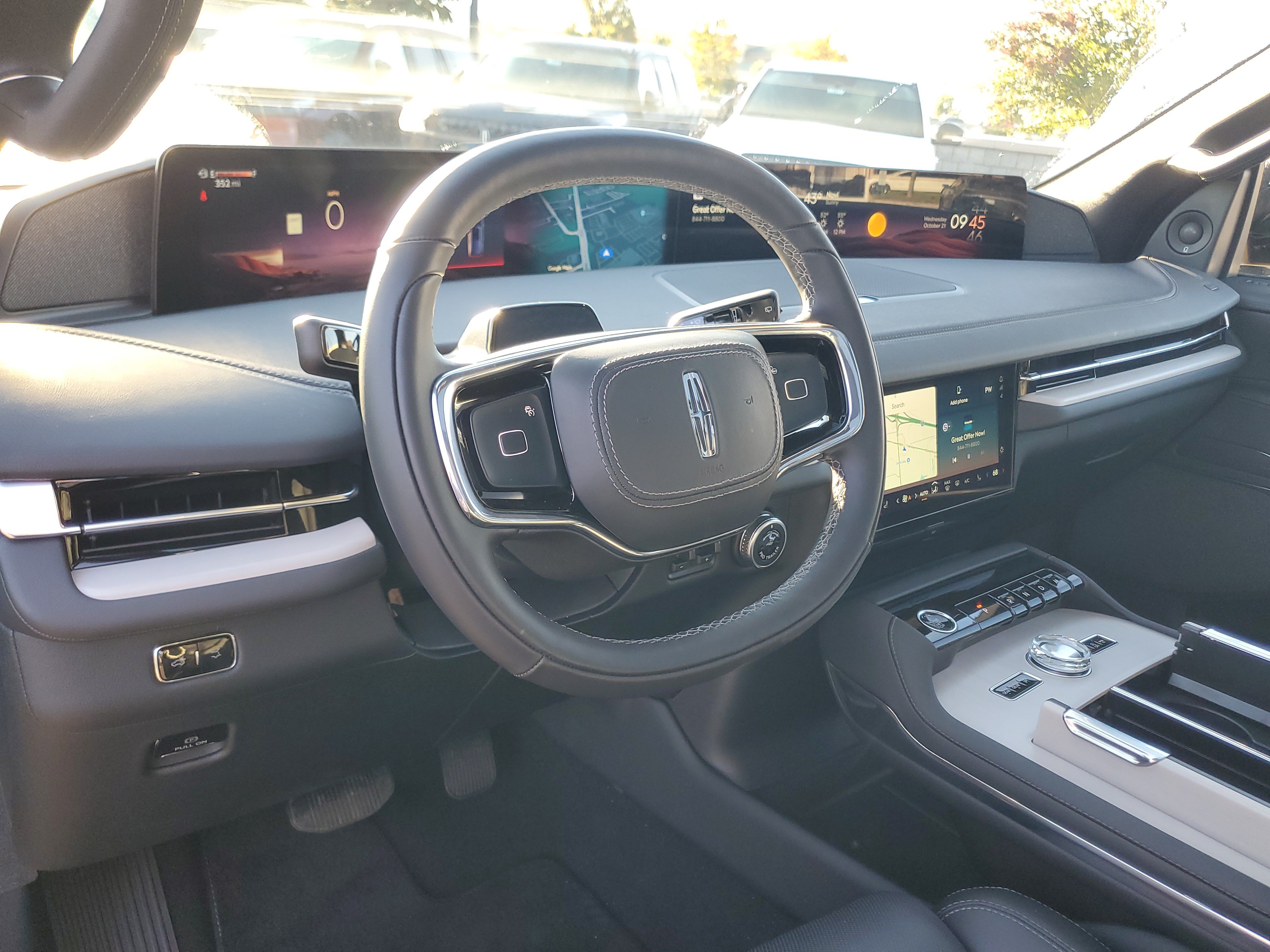 New 2026 Lincoln Navigator Reserve w/ Jet Appearance Package AWD/4WD image 14