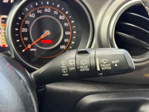 Used 2020 Jeep Wrangler Unlimited Sahara image 21