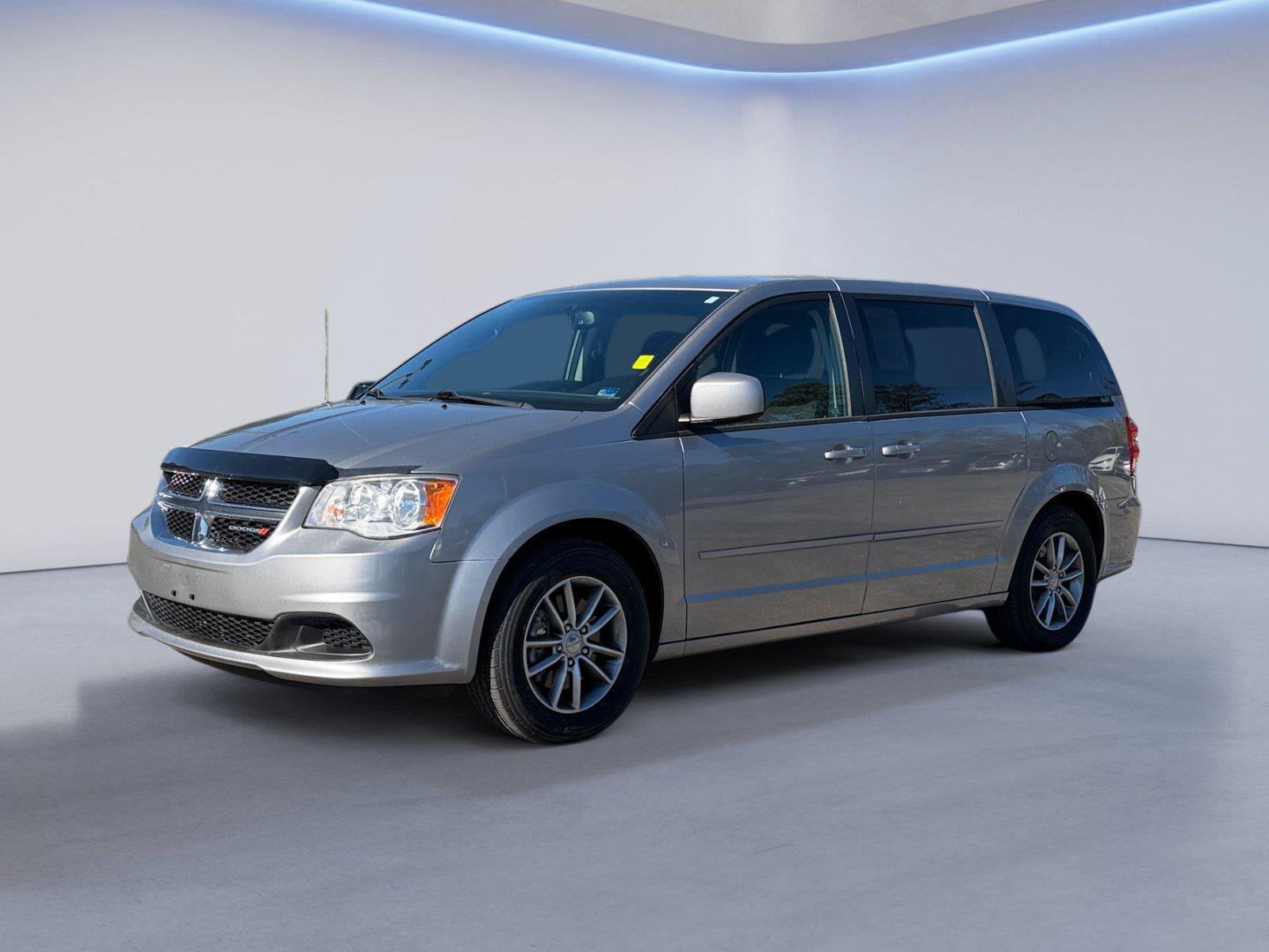 Used 2016 Dodge Grand Caravan SE FWD image 7