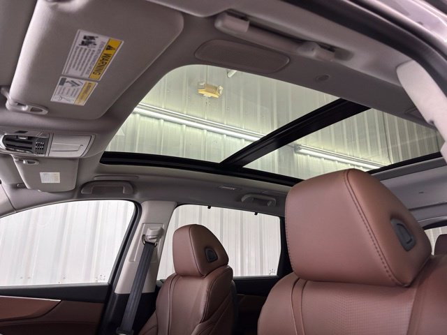 Certified 2026 Acura MDX w/ Technology Package FWD image 11