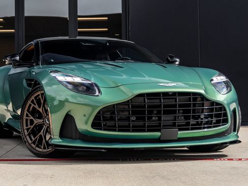 Used 2025 Aston Martin DB12 Coupe RWD image 5