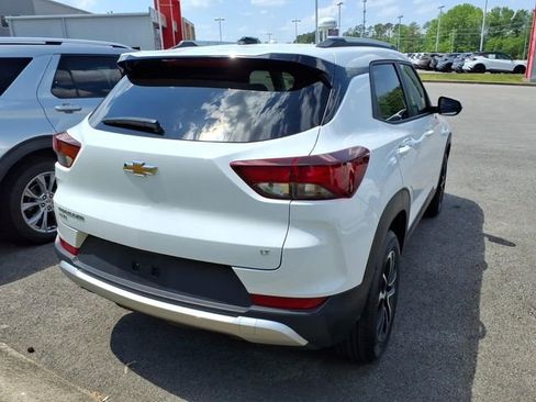 Used 2025 Chevrolet TrailBlazer LT AWD/4WD image 5