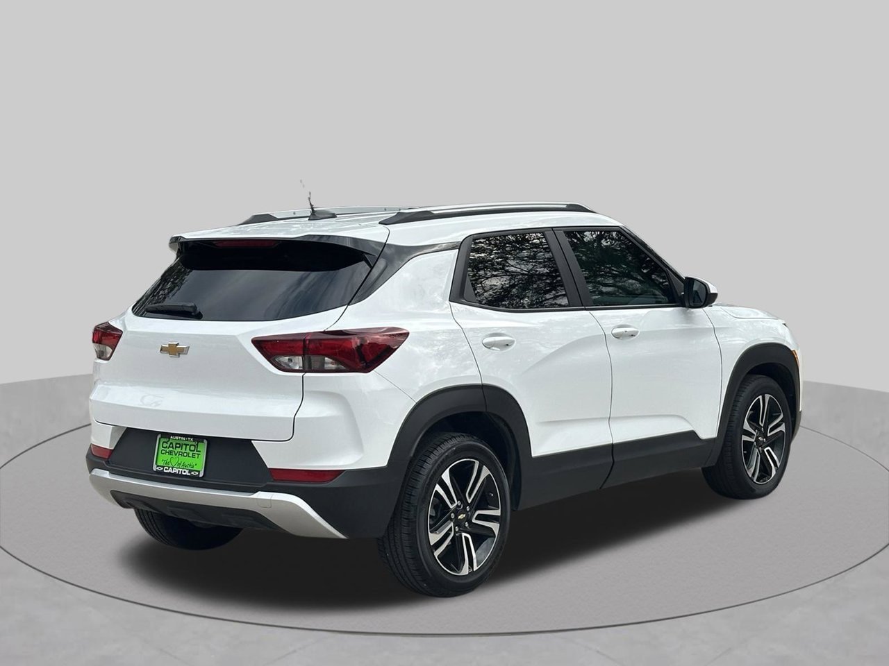 Used 2023 Chevrolet TrailBlazer LT FWD image 5