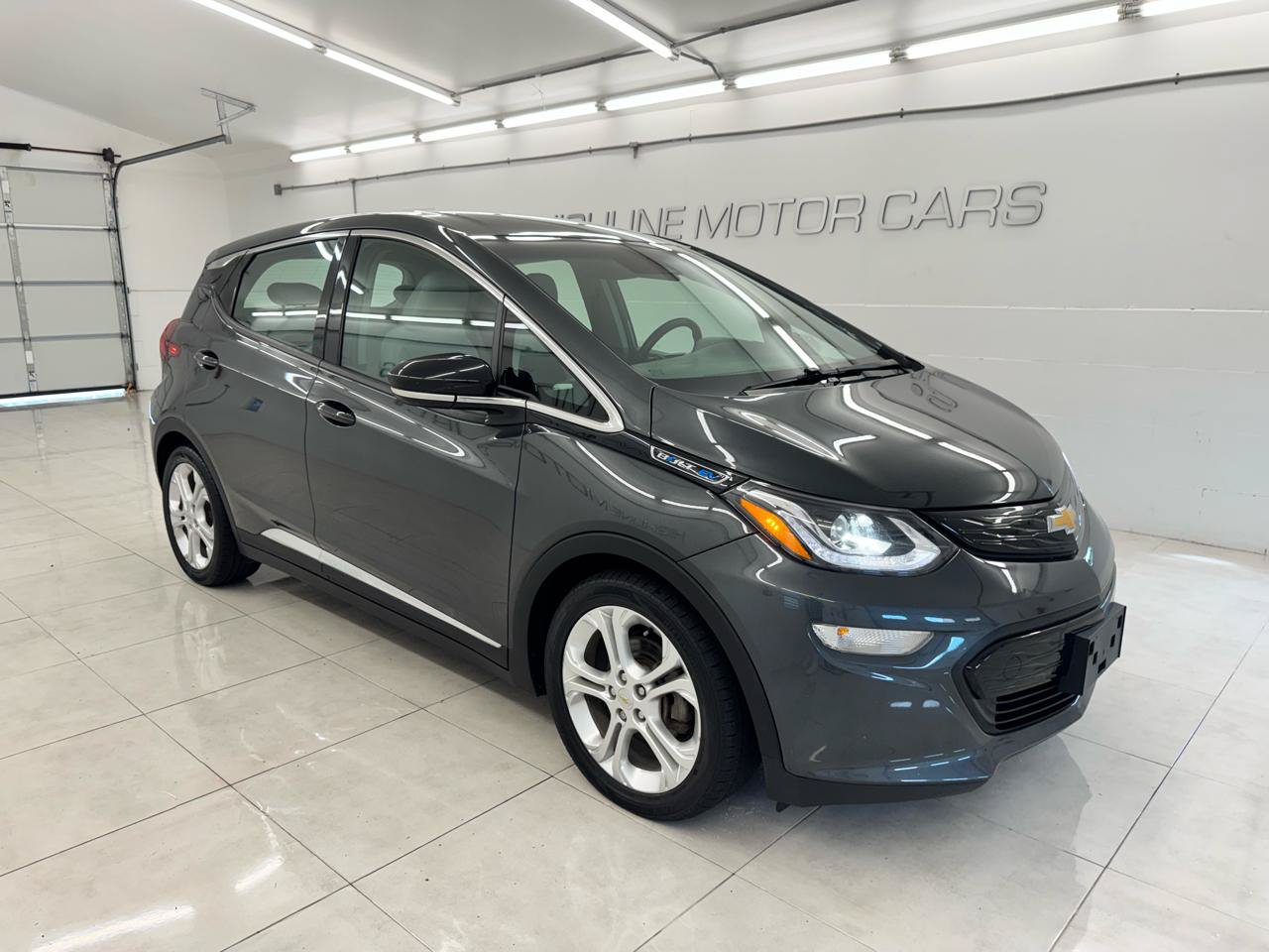 Used 2020 Chevrolet Bolt LT FWD image 3