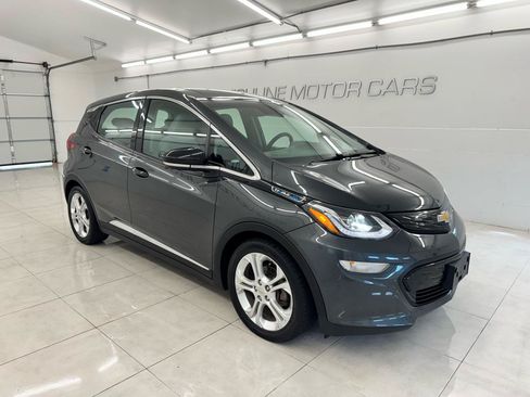 Used 2020 Chevrolet Bolt LT FWD image 3