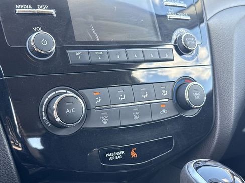 Used 2018 Nissan Rogue Sport S AWD/4WD image 18