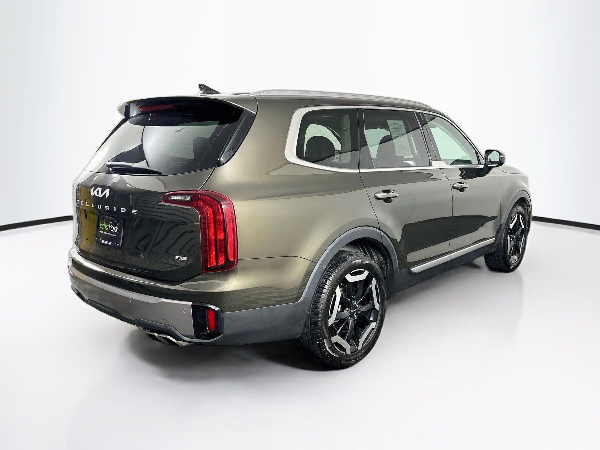 Used 2025 Kia Telluride S AWD/4WD image 9