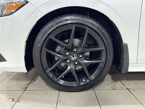 Used 2023 Honda Civic Sport image 10