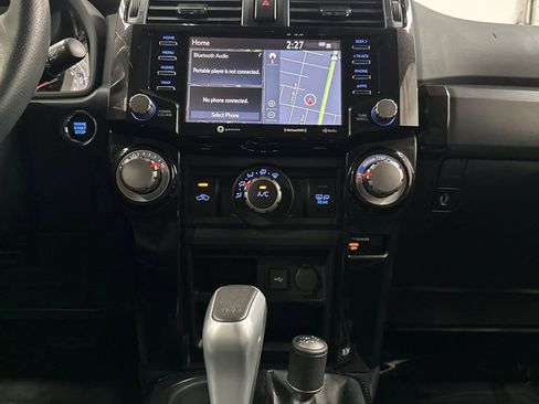 Used 2022 Toyota 4Runner TRD Off-Road Premium image 21