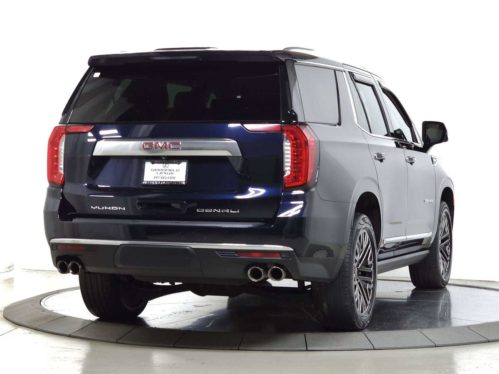 Used 2021 GMC Yukon Denali AWD/4WD image 12