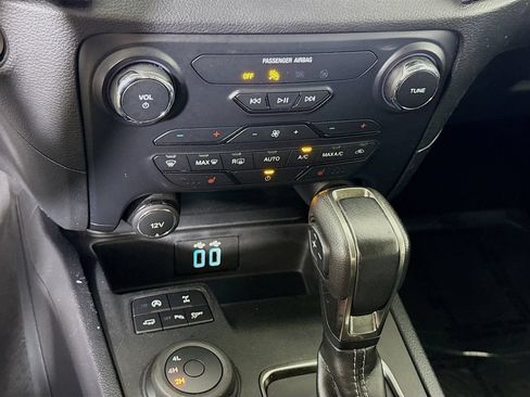 Used 2019 Ford Ranger Lariat w/ Technology Package AWD/4WD image 8