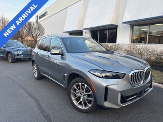 Used 2024 BMW X5 xDrive40i w/ Parking Assistance Package video 1