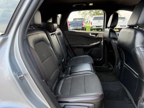 Used 2024 Ford Escape ST-Line w/ Tech Pack #1 AWD/4WD image 17