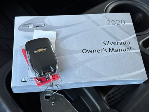 Used 2020 Chevrolet Silverado 1500 LT w/ All-Star Edition image 11