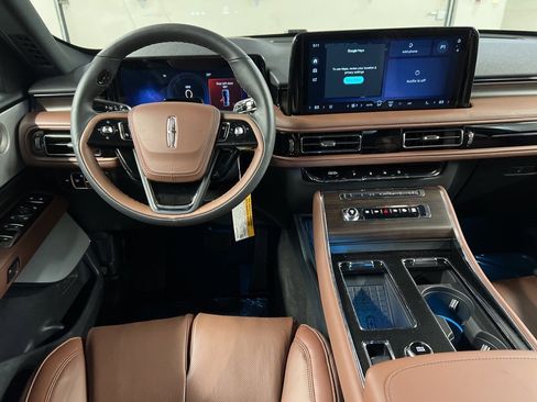 New 2026 Lincoln Aviator Reserve image 8