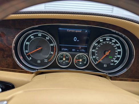 Used 2014 Bentley Flying Spur W12 image 19