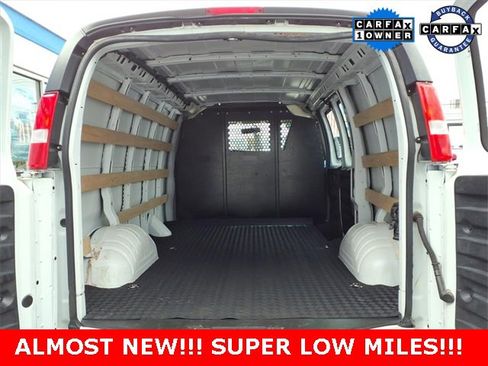 Used 2023 Chevrolet Express 2500 w/ Driver Convenience Package image 16