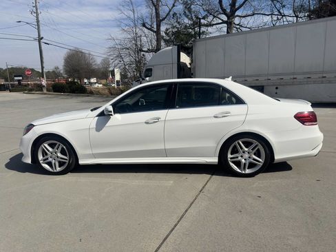 Used 2014 Mercedes-Benz E 350 E 350 Luxury 4MATIC AWD 4dr Se image 12