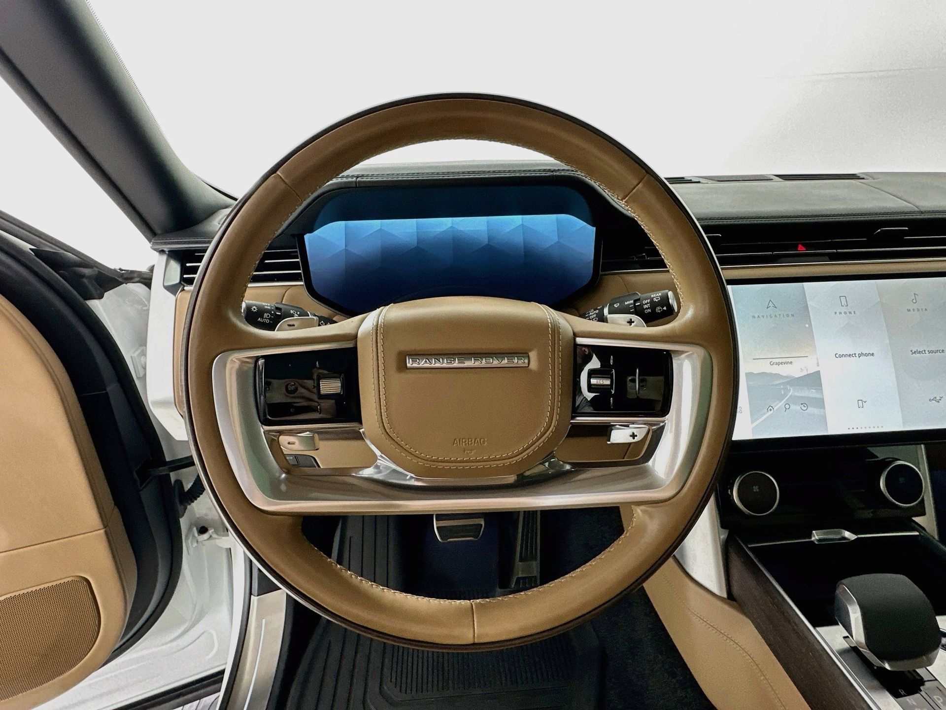 Used 2023 Land Rover Range Rover Long Wheelbase Autobiography AWD/4WD image 12
