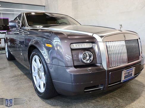 Used 2010 Rolls-Royce Phantom Coupe RWD image 9