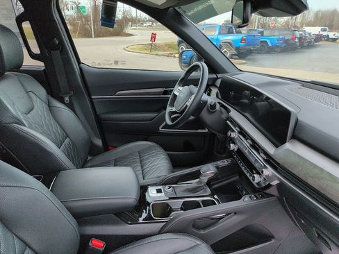 Used 2025 Kia Telluride EX X-Line image 7