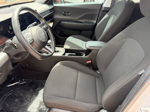 Used 2024 Hyundai Kona SEL FWD image 13