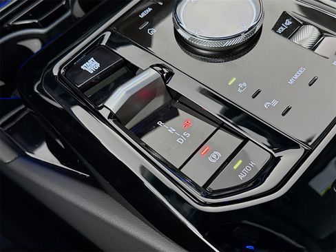 Used 2025 BMW 530i 530i image 17