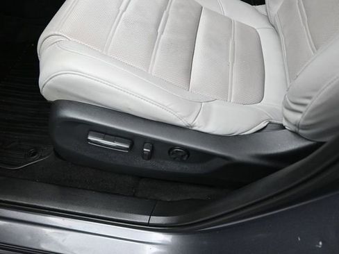 Used 2022 Honda CR-V EX-L image 25