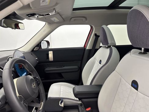 Used 2025 MINI Cooper Countryman S image 24