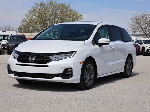 Used 2026 Honda Odyssey Touring image 6