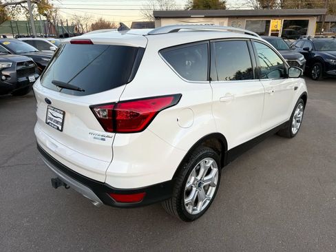 Used 2019 Ford Escape Titanium AWD/4WD image 9