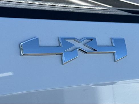 New 2026 GMC Sierra 1500 Elevation image 15