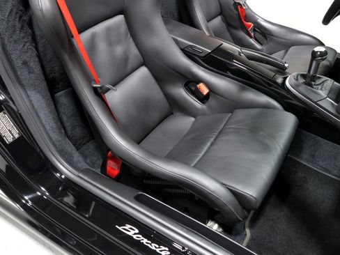 Used 2011 Porsche Boxster Spyder image 49