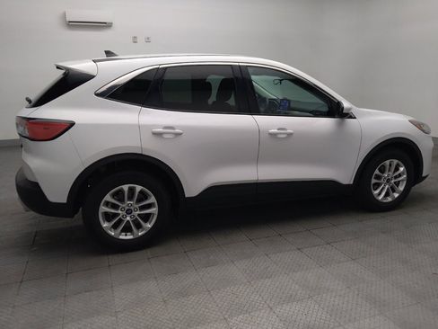 Used 2021 Ford Escape SE FWD image 10