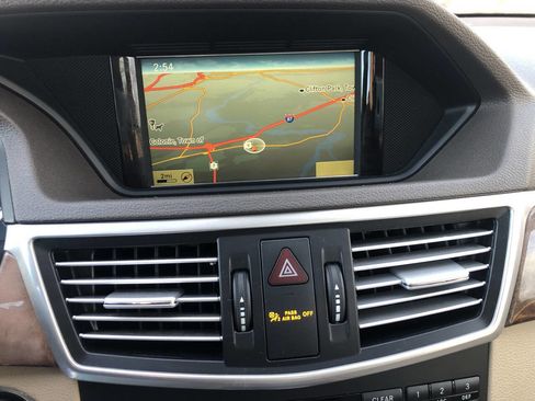 Used 2012 Mercedes-Benz E 350 4MATIC Wagon image 17