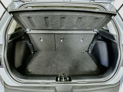 Used 2021 Hyundai Venue SE FWD image 26