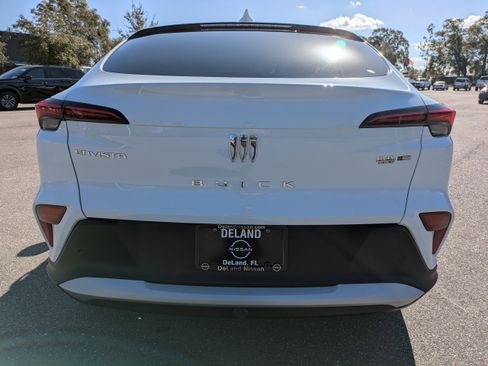 Used 2025 Buick Envista Preferred w/ Convenience I Package image 5