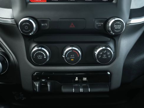 Used 2024 RAM 2500 Big Horn w/ Bed Utility Group image 14